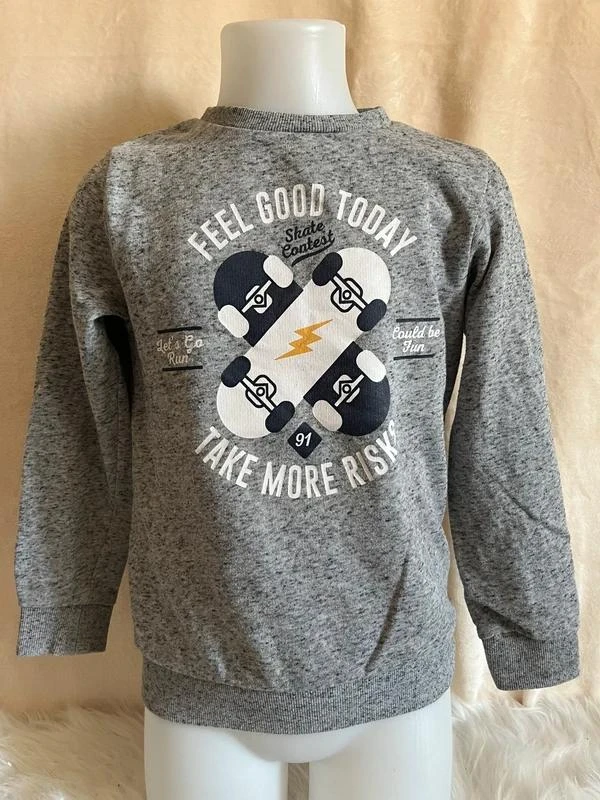 sweat gris gémo skateboard – 8 ans
